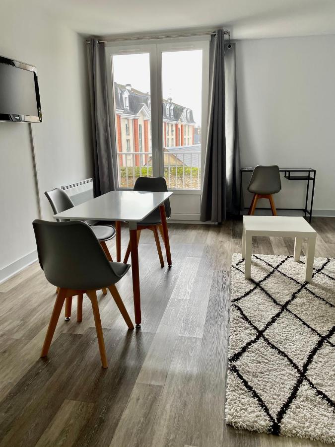 Studio en centre ville de Vendôme Esterno foto